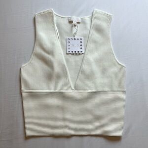 NWT LE’ AL.X ivory cream chunk knit v neck cropped tank top